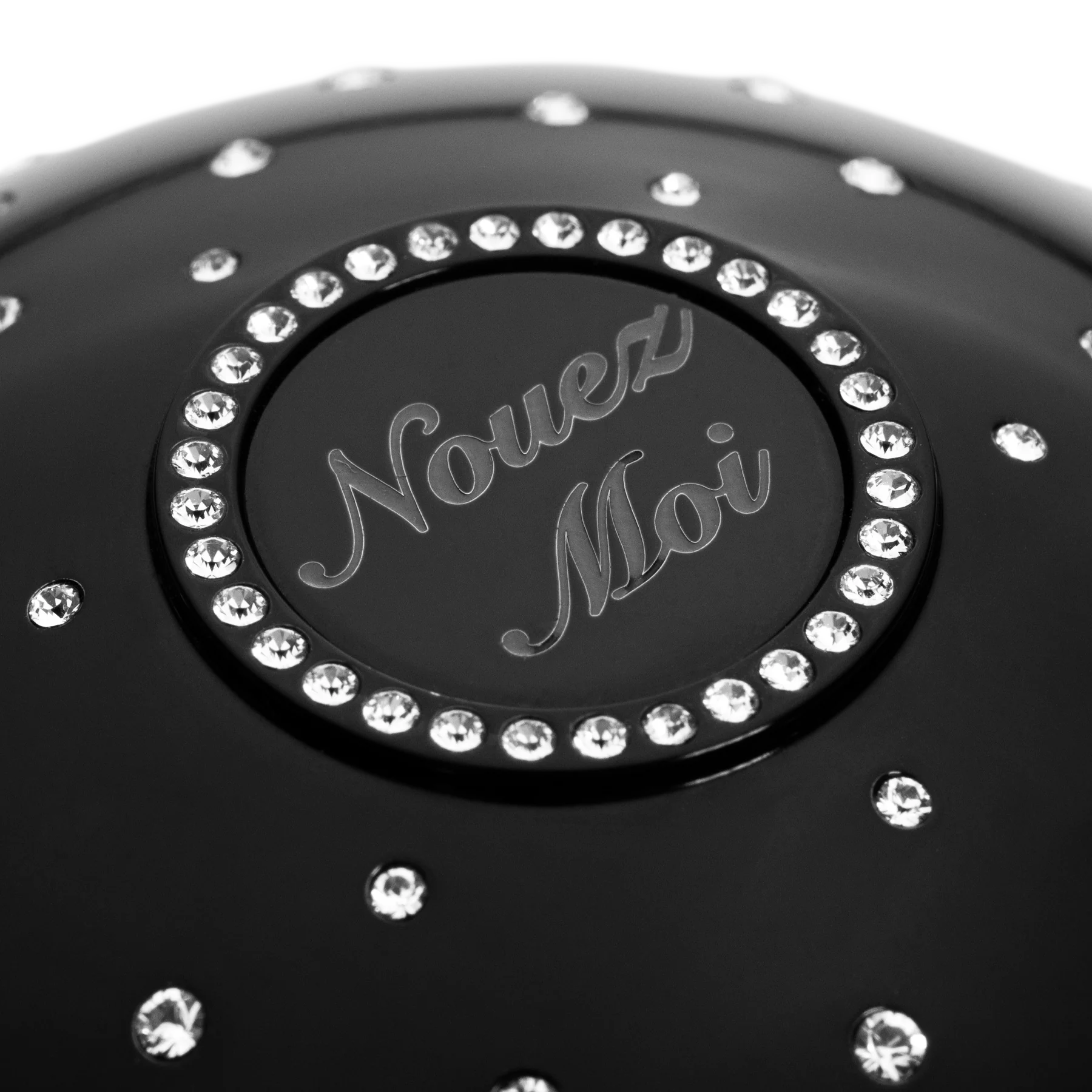 Nouez Moi - Image 2