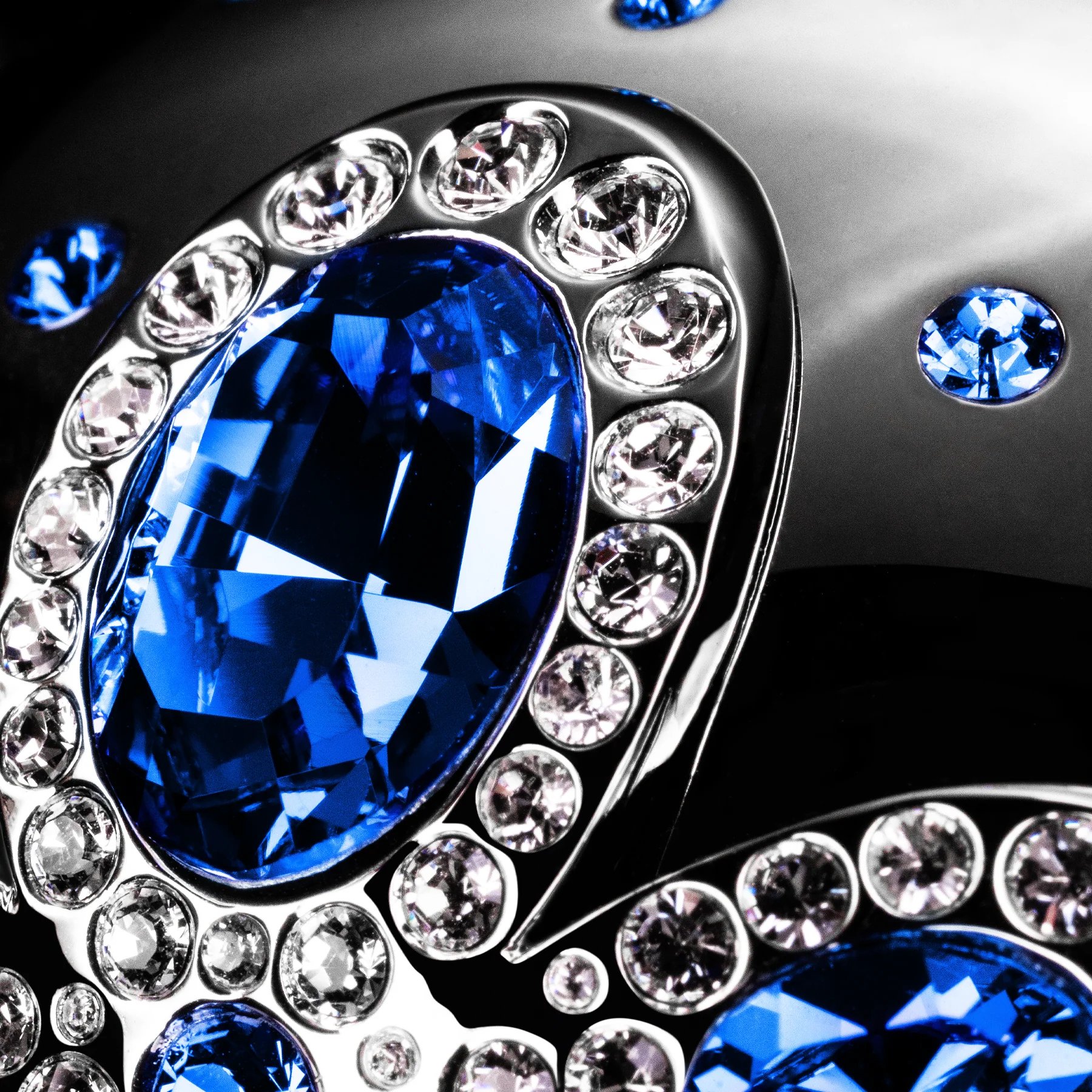 Tiara - Limited Edition - Image 4